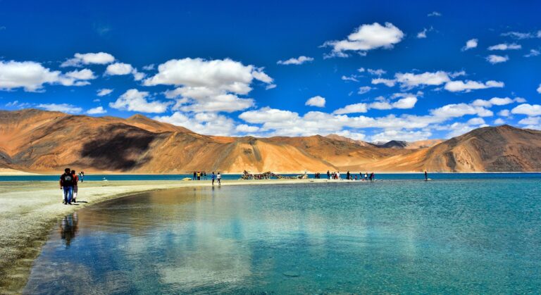 Pangong-Lake-Leh-Ladakh-visiting-places
